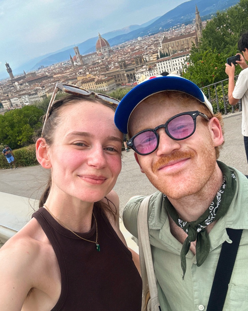 It’s easy to imagine a better future when I know I’ve got you 💚 brb we’re currently celebrating 4 years on many trains across Europe 🫶