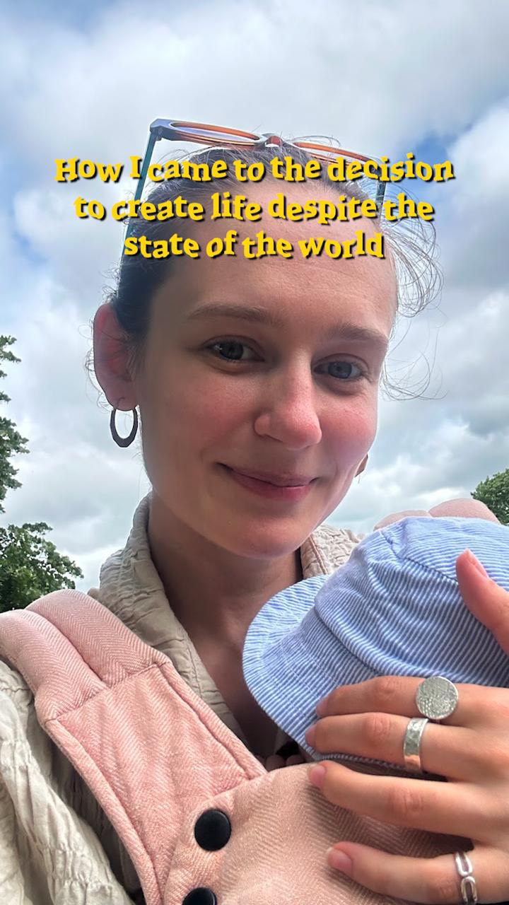 ☄️ Has the girl with the list added that it’s the end of the world? Here’s how I decided that it’s not too late to have a child - part 4 on my version of the list; the things that helped me to say yes to having a baby despite the state of the world.

🎦 The documentary I mentioned is The Climate Baby Dilemma by Britt Wray @unthinkable.earth which featured an interview with @sarainfox - I highly recommend seeking out this film. It won’t give you an answer to such a big question but it will help to shed light on some of the common anxieties aspiring parents often have. 

#parenting #motherhood #parents #pregnancy 

Who else has had this fear?